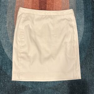 Banana Republic White Scalloped Pencil Skirt Size 2